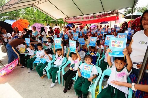 Photo: Fuji Xerox Providing Learning Materials Project