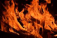 Japanese Researchers Develop Flame-Retardant Electrolyte for Safer Batteries