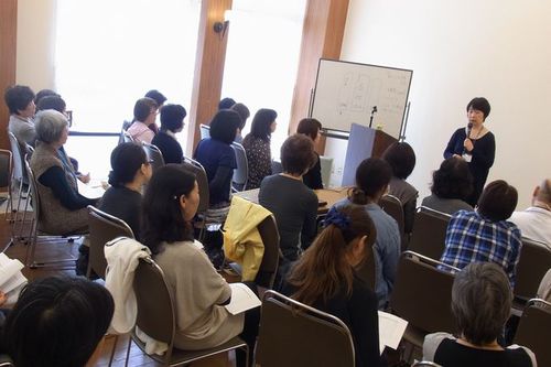 写真：つぼトントンセラピー講習会