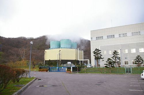 写真：森地熱発電所